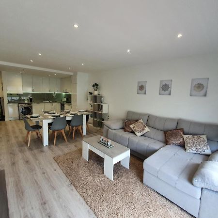 Moderno Duplex Comfort Roses Dış mekan fotoğraf