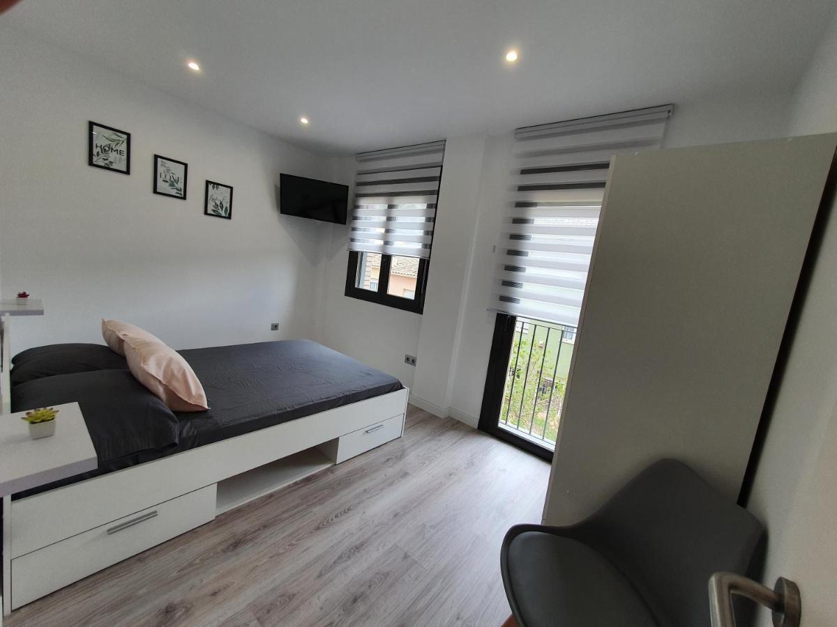 Moderno Duplex Comfort Roses Dış mekan fotoğraf