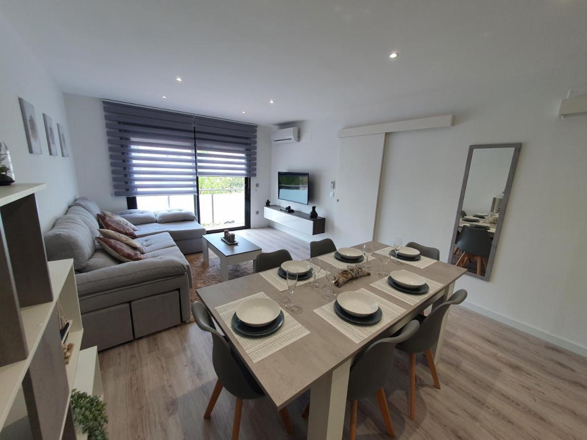 Moderno Duplex Comfort Roses Dış mekan fotoğraf