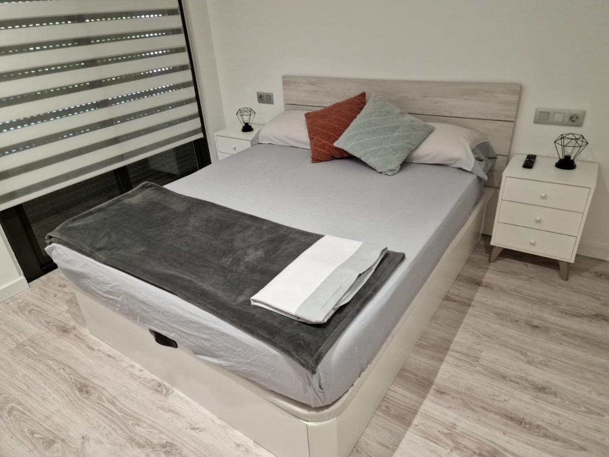 Moderno Duplex Comfort Roses Dış mekan fotoğraf